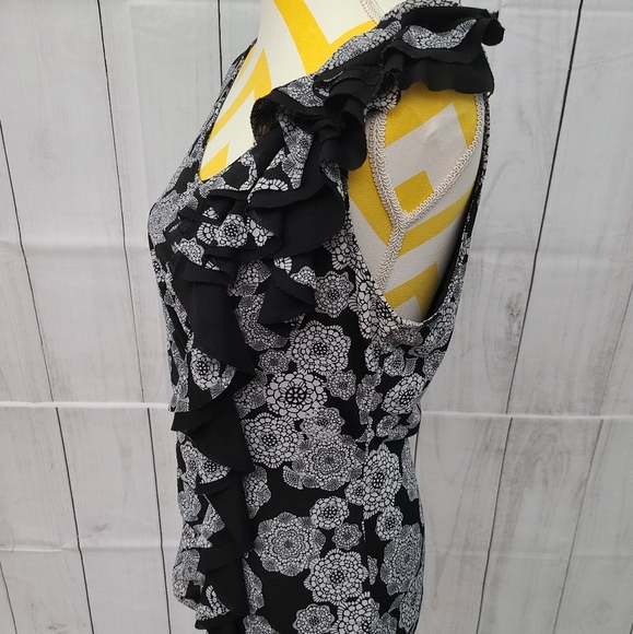 ELLE Blouse - Picture 5 of 10